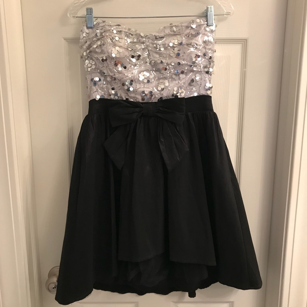 Juniors party dress